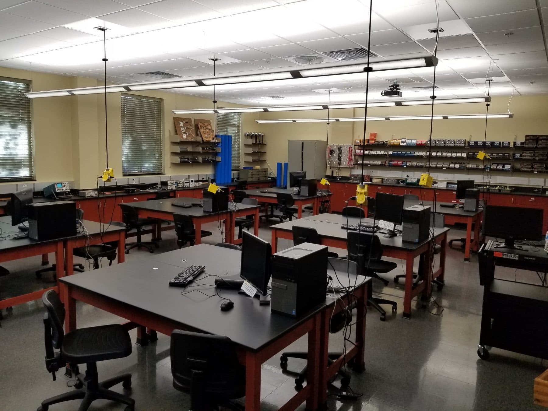 Intermediate Physics Lab Engineering And Physics Southern Arkansas 