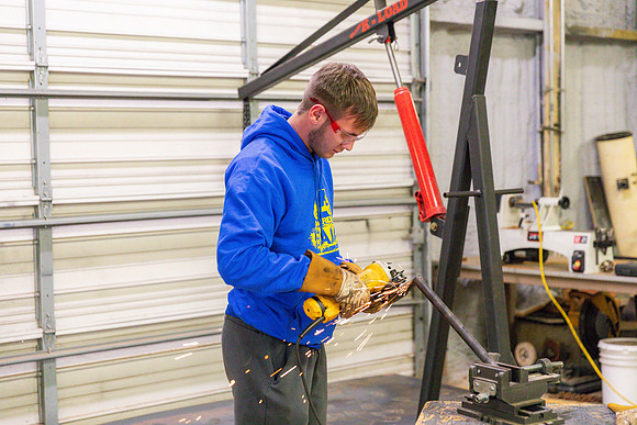 1F0_1F7_5881567_726625239_3