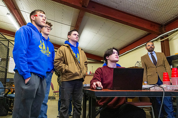 22_3AF_5881567_825186579_3