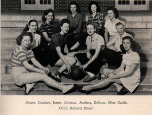 A&amp;M Women’s Independent Basketball Team in 1946 photo