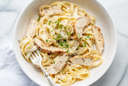 TV Dinner: Roasted Chicken Alfredo Pasta, Garlic Bread, Peas