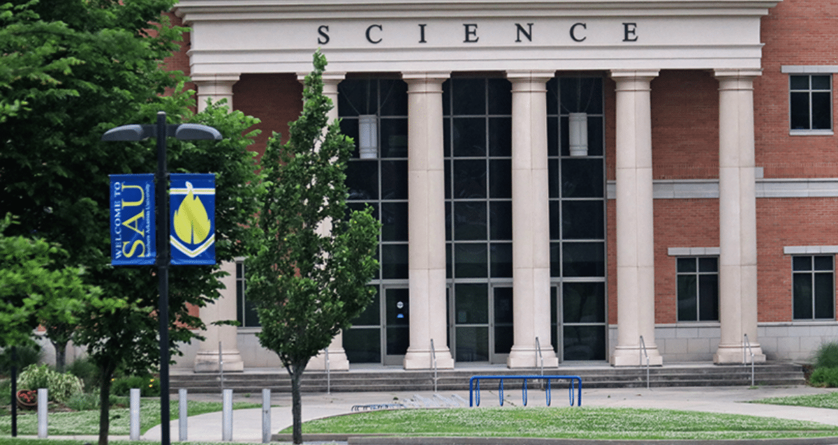 SAU biology student’s research places first at state meeting SAU biology student’s research places first at state meeting