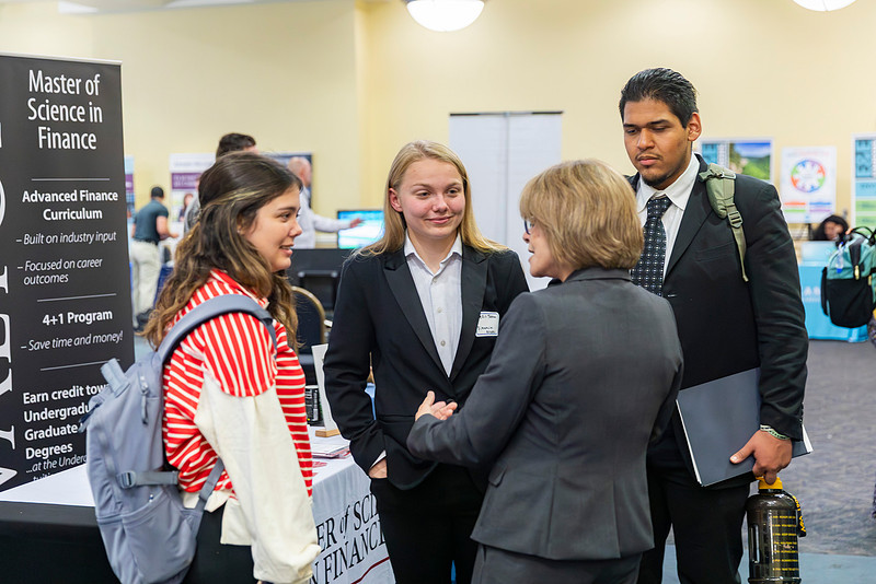 45_176_5881567_1161705057_4